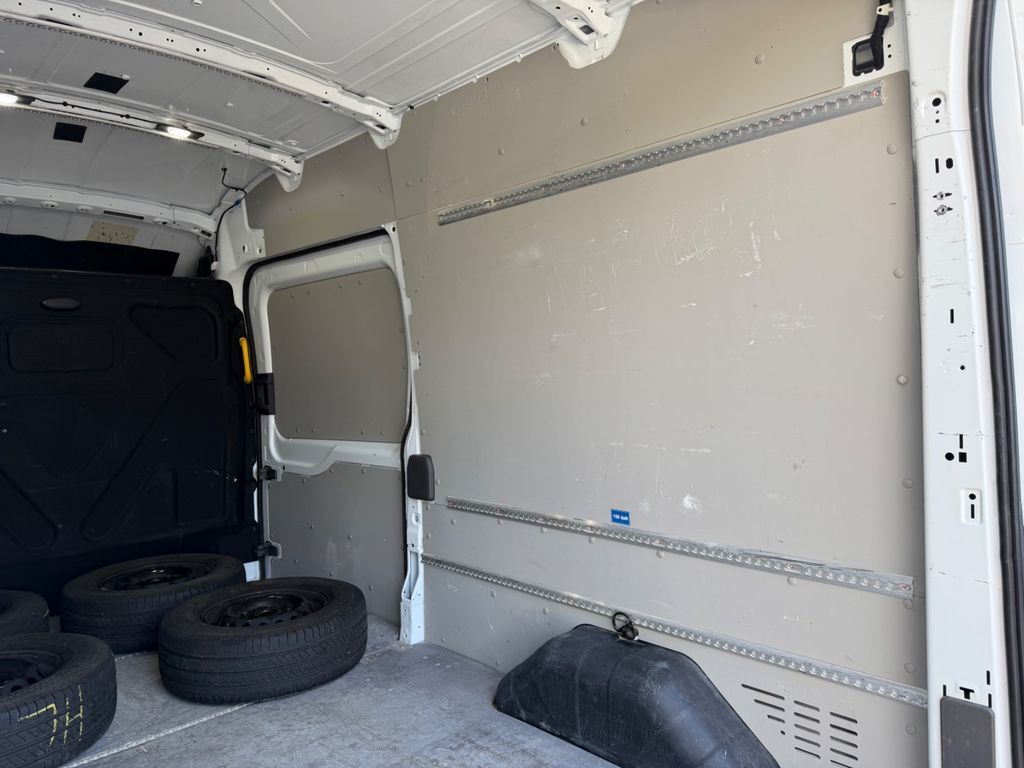 Ford Transit 2021