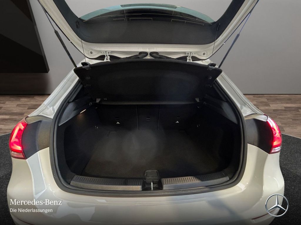 Mercedes-Benz A 180 2022