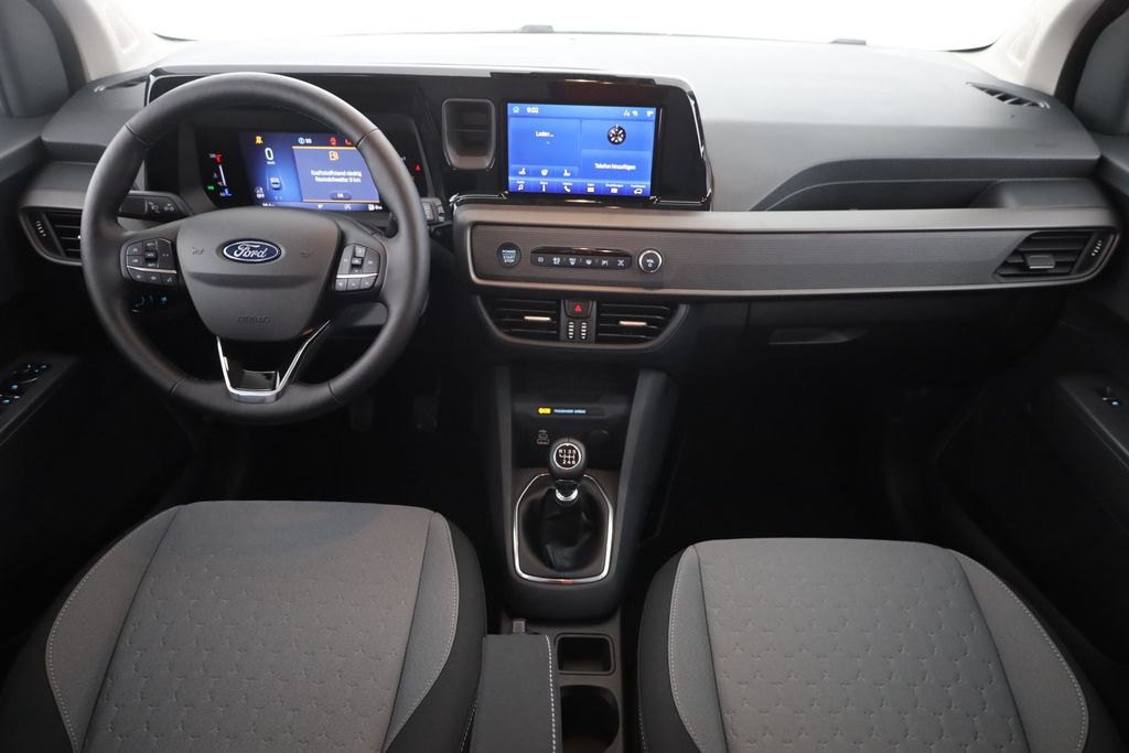 Ford Tourneo Courier 2025
