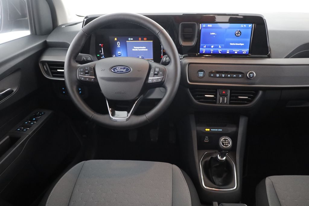 Ford Tourneo Courier 2025