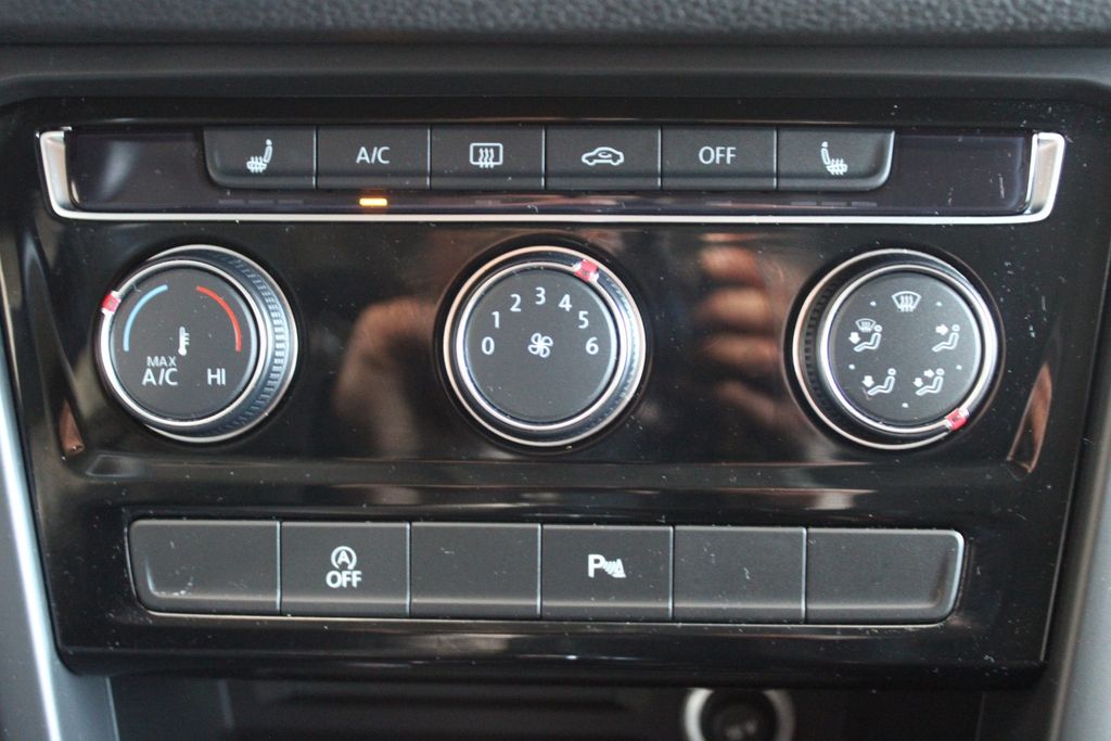 Volkswagen Touran 2023