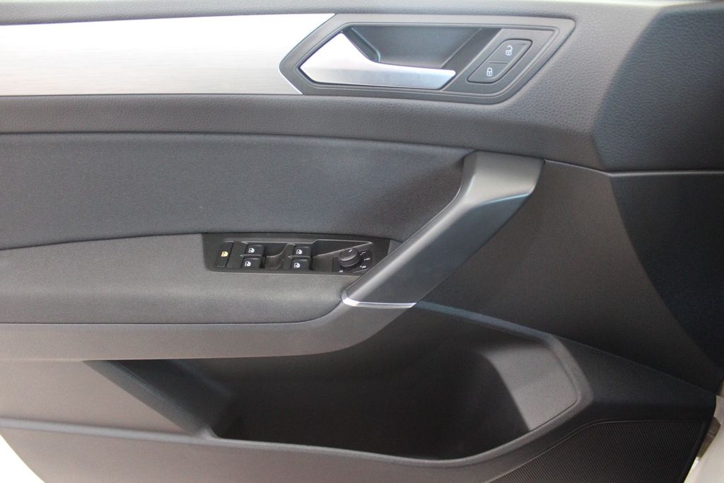 Volkswagen Touran 2023