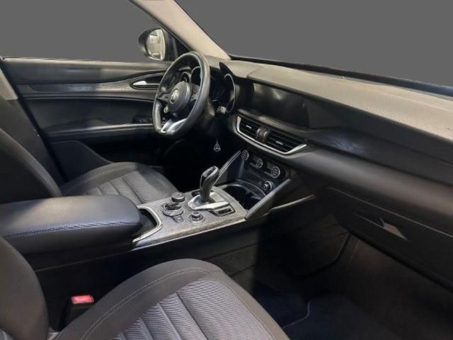 Alfa Romeo Stelvio 2020