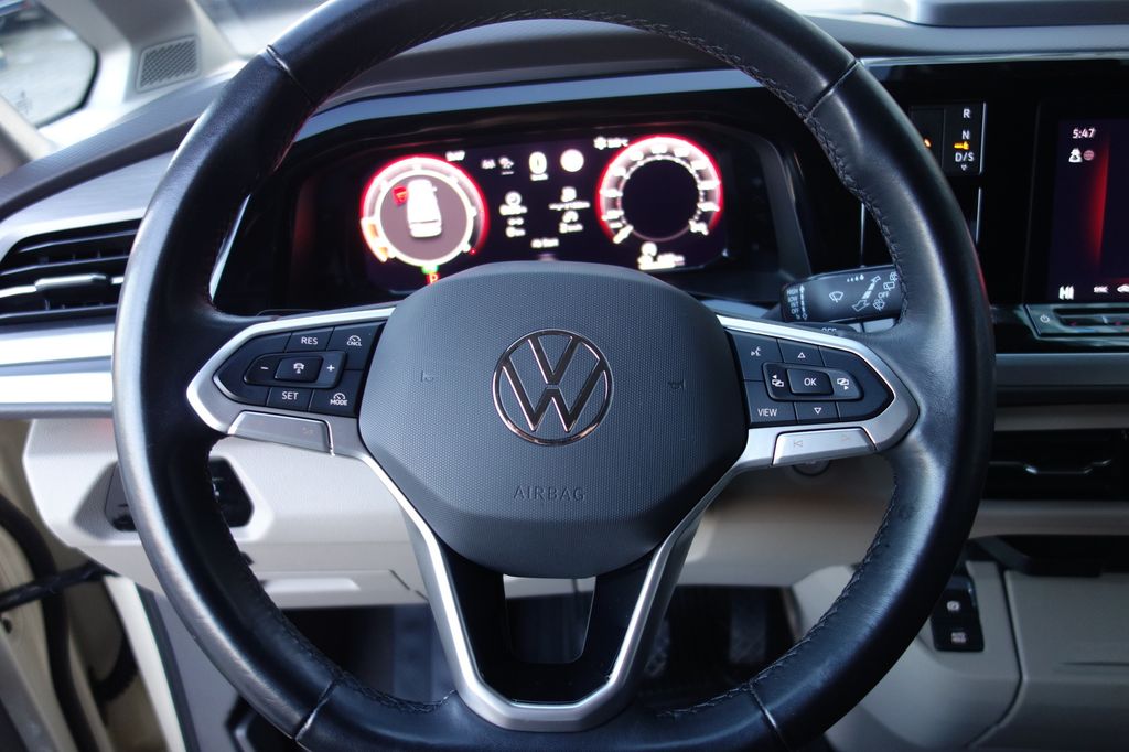 Volkswagen T7 Multivan 2025