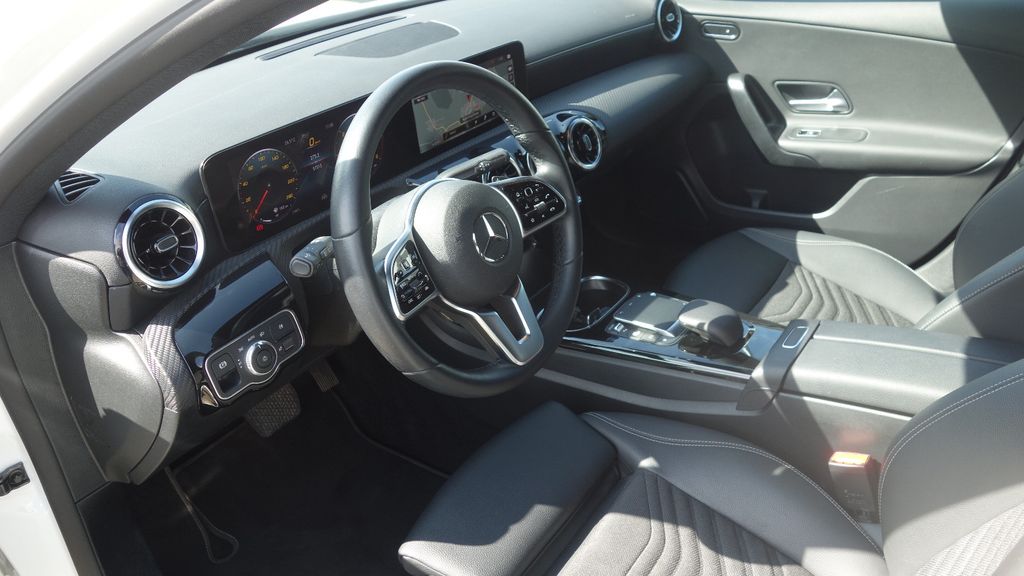 Mercedes-Benz A 200 2022