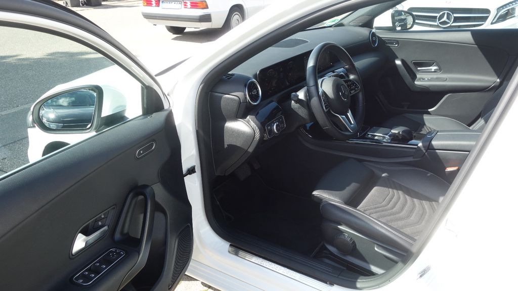 Mercedes-Benz A 200 2022