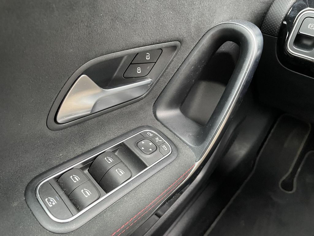 Mercedes-Benz A 180 2021