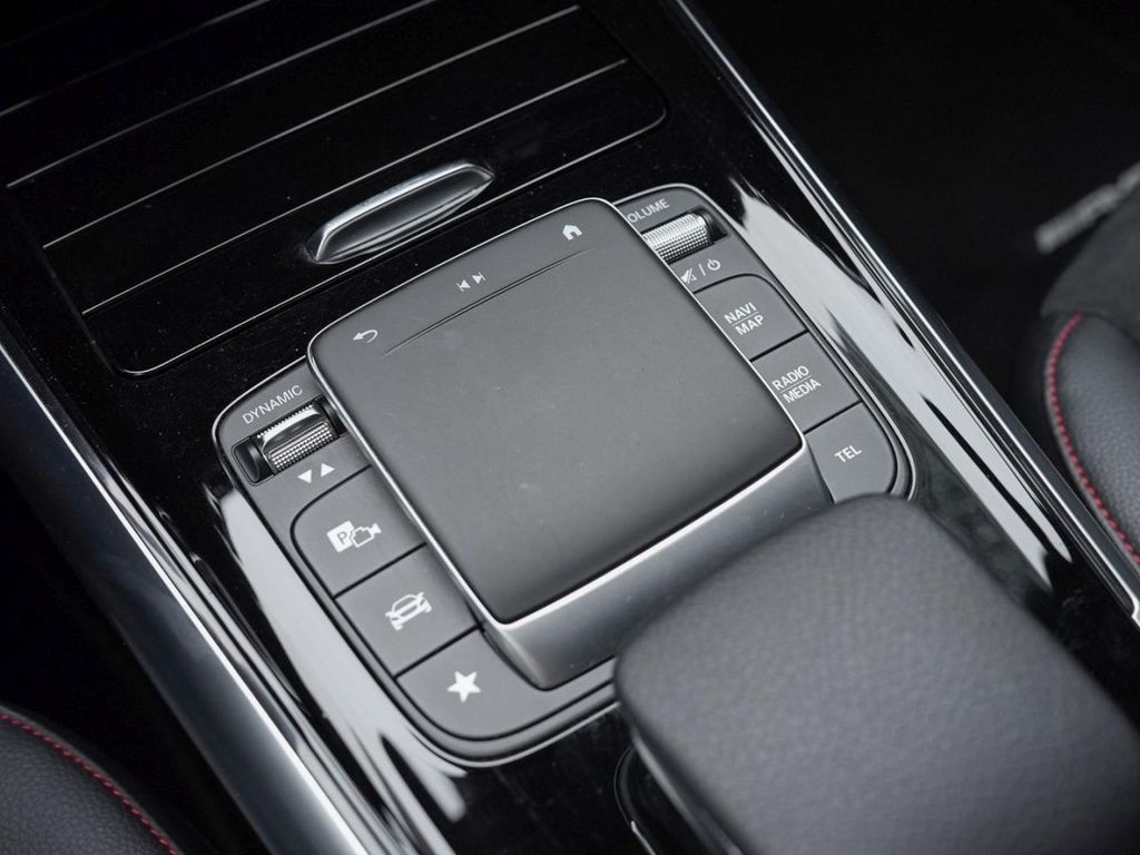 Mercedes-Benz GLA 250 2021