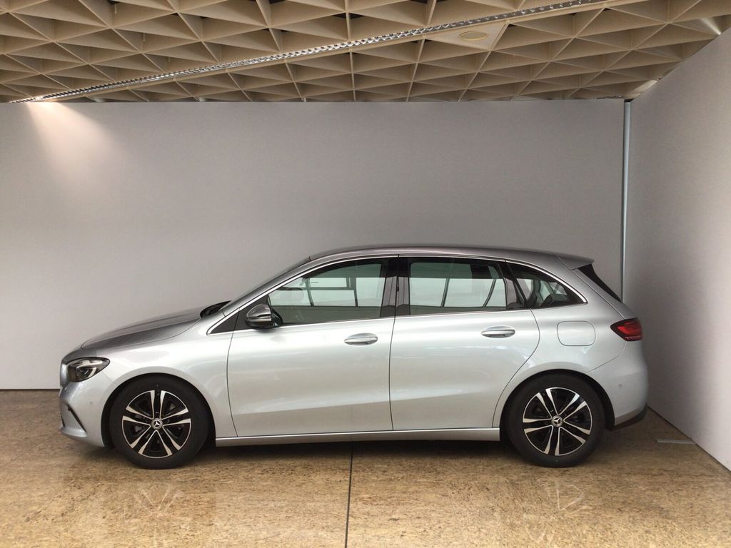Mercedes-Benz B 200 2024