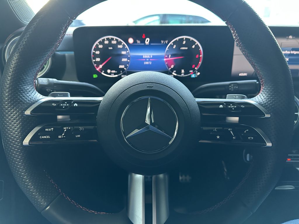 Mercedes-Benz CLA 200 2023