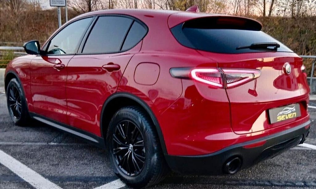 Alfa Romeo Stelvio 2023