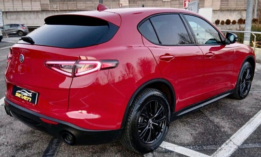 Alfa Romeo Stelvio 2023