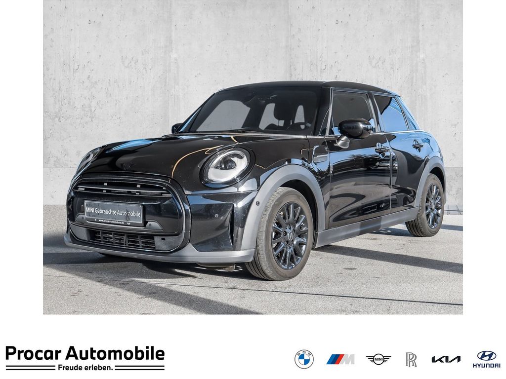 MINI ONE 2022