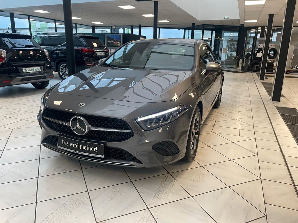 Mercedes-Benz A 180 2024