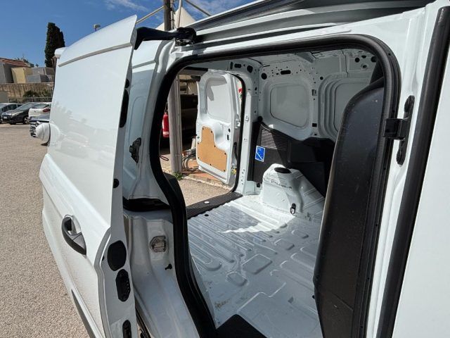 Ford Transit Courier 2023