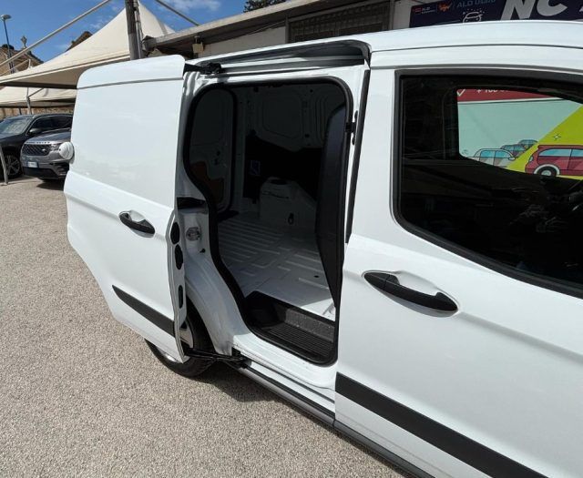 Ford Transit Courier 2023