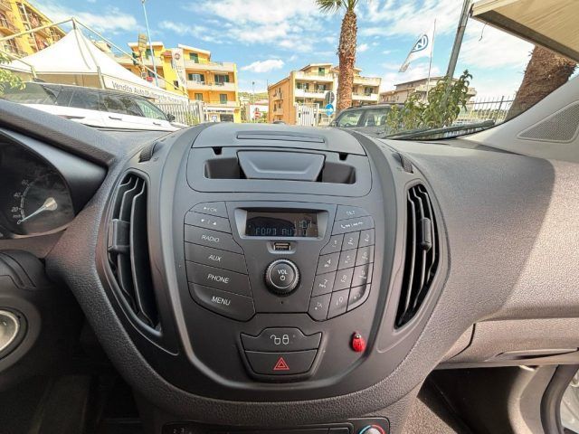 Ford Transit Courier 2023