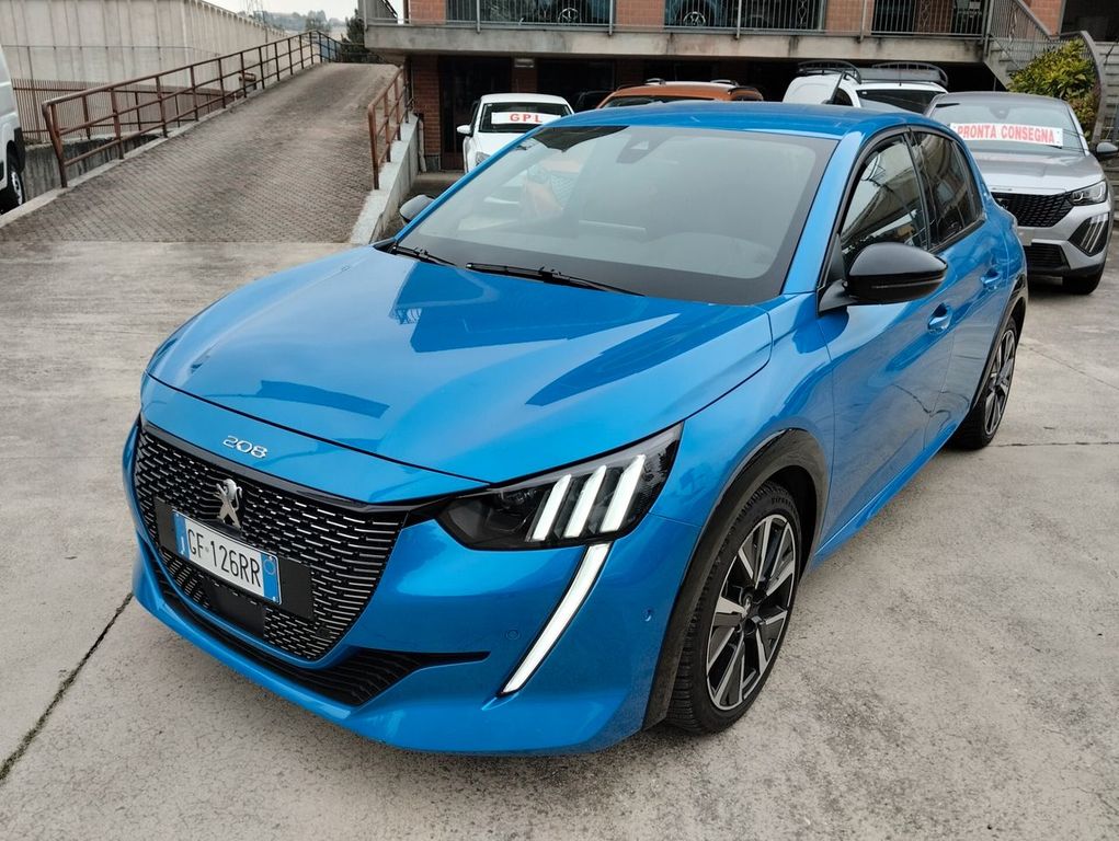 Peugeot 208 2021