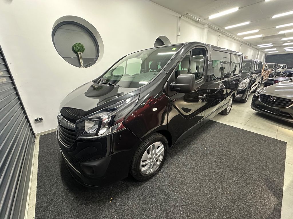 Opel Vivaro 2016