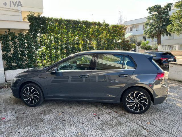 Volkswagen Golf 2023