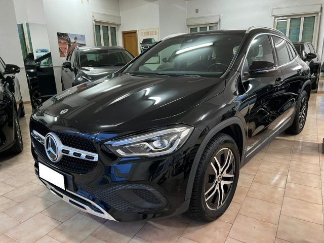 Mercedes-Benz GLA 180 2021