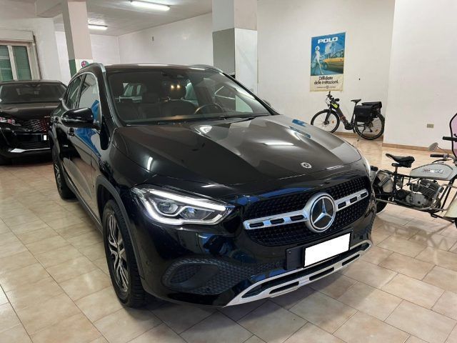 Mercedes-Benz GLA 180 2021