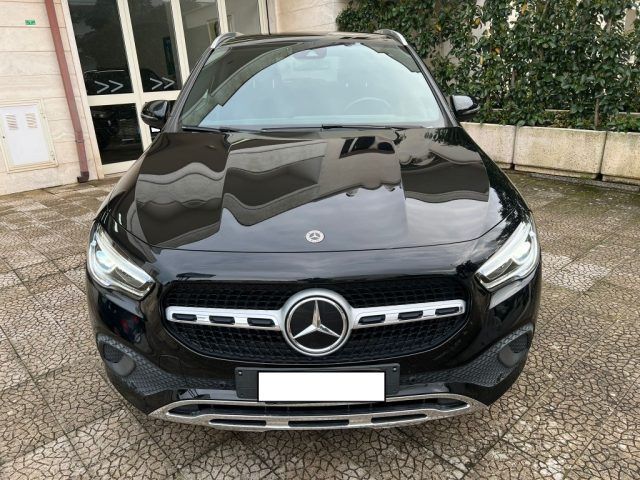 Mercedes-Benz GLA 180 2021