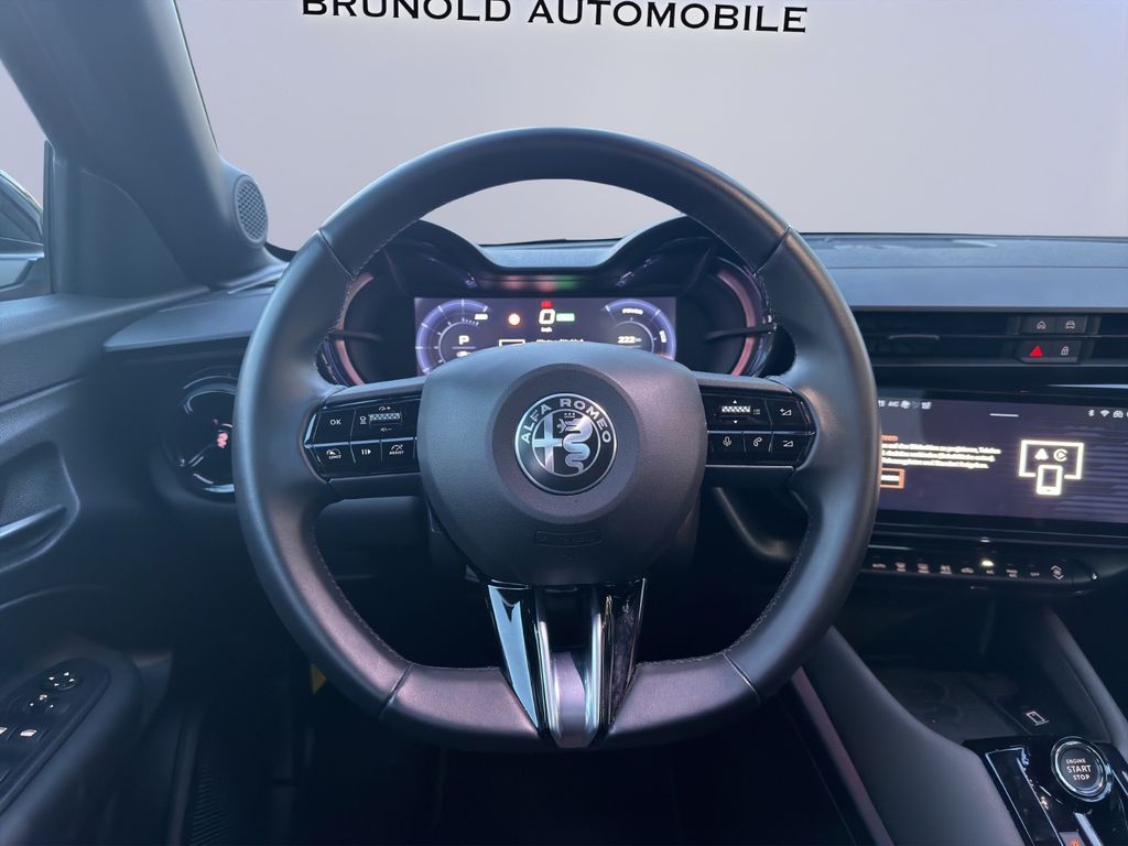 Alfa Romeo Junior 2024