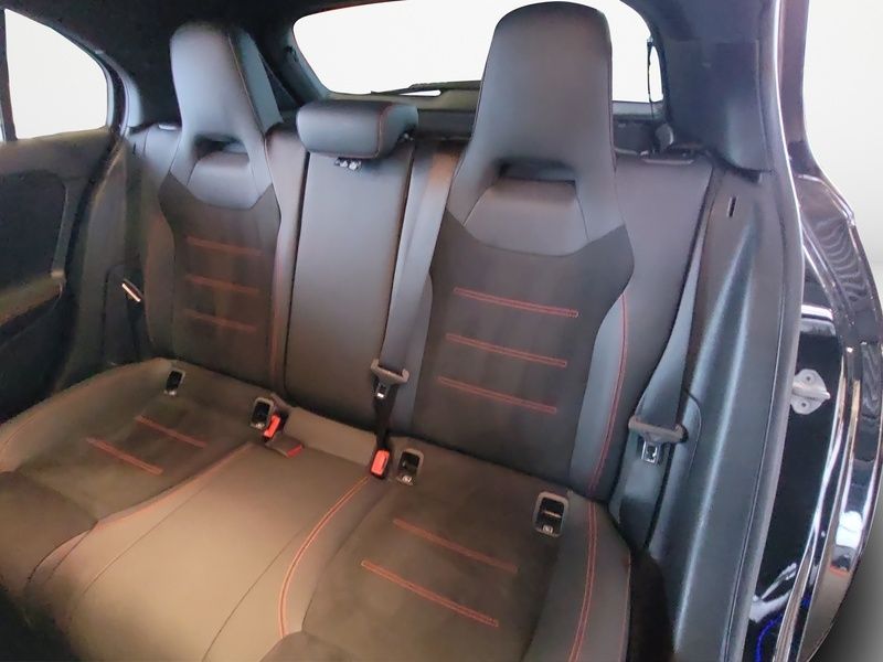 Mercedes-Benz A 250 2021