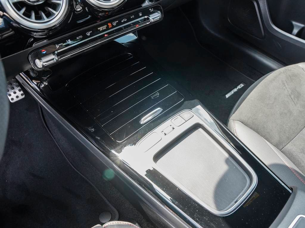 Mercedes-Benz A 200 2024