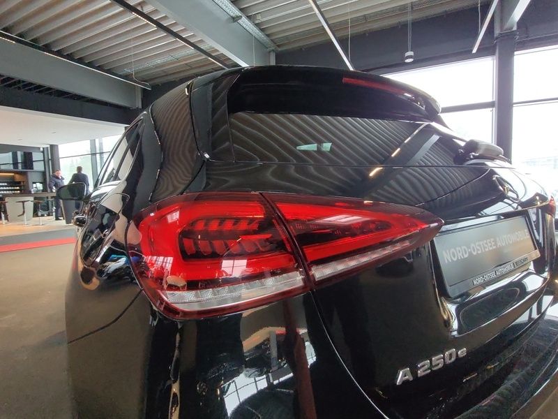 Mercedes-Benz A 250 2021