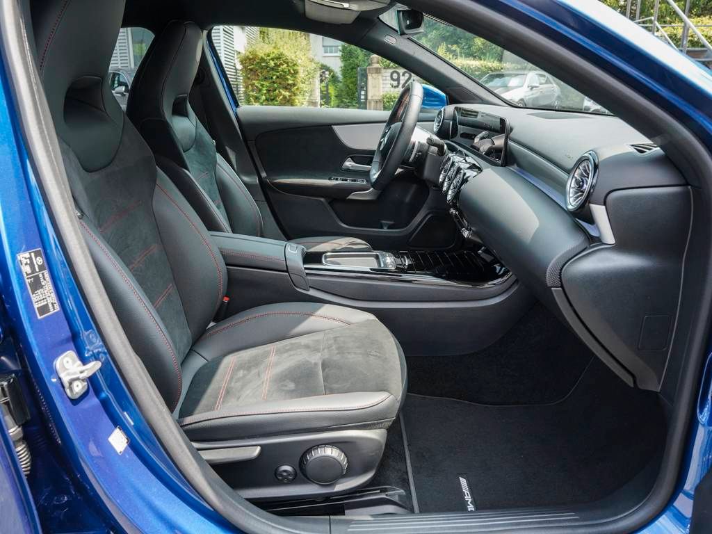 Mercedes-Benz A 200 2024