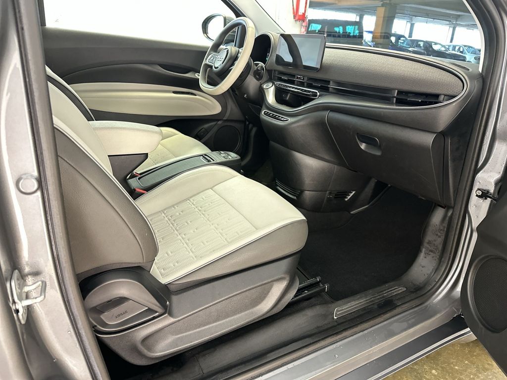 Fiat 500e 2023