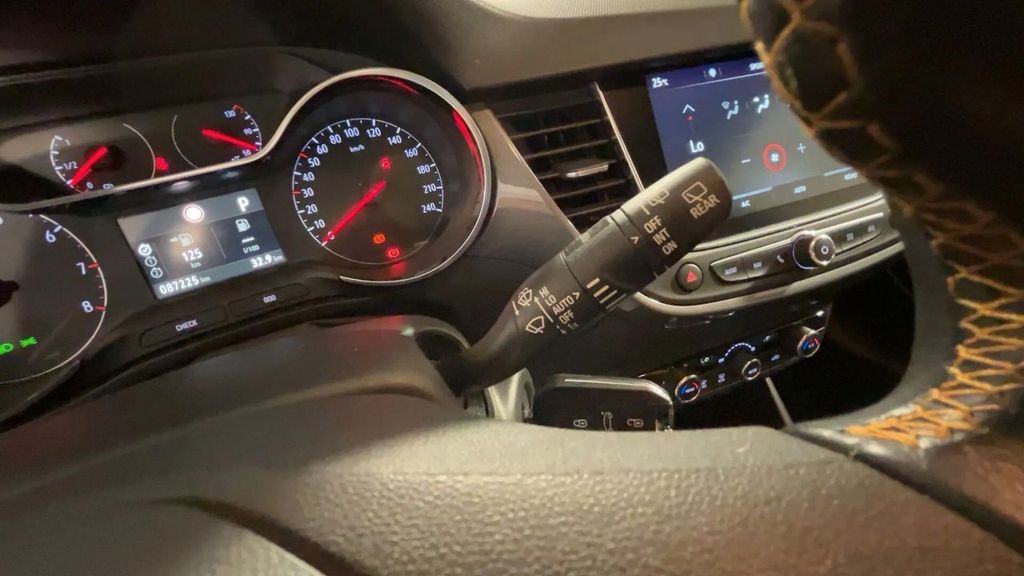 Opel Crossland (X) 2020