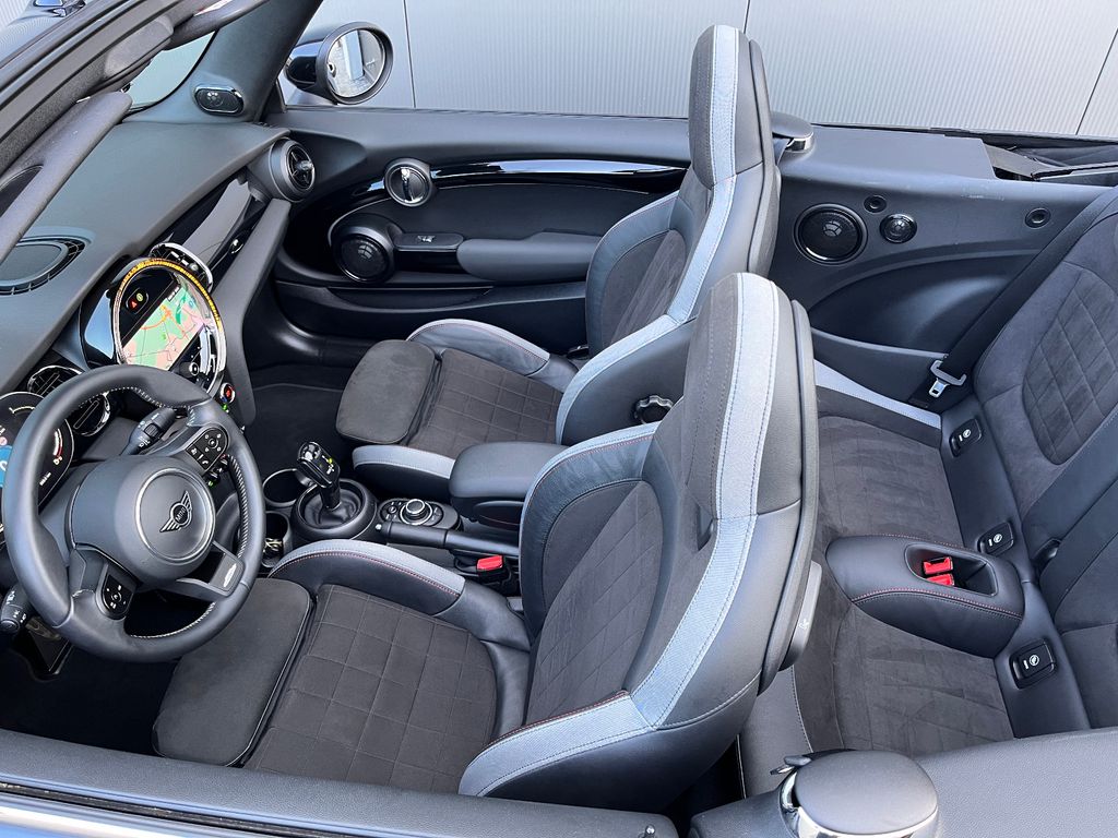 MINI Cooper Cabrio 2023