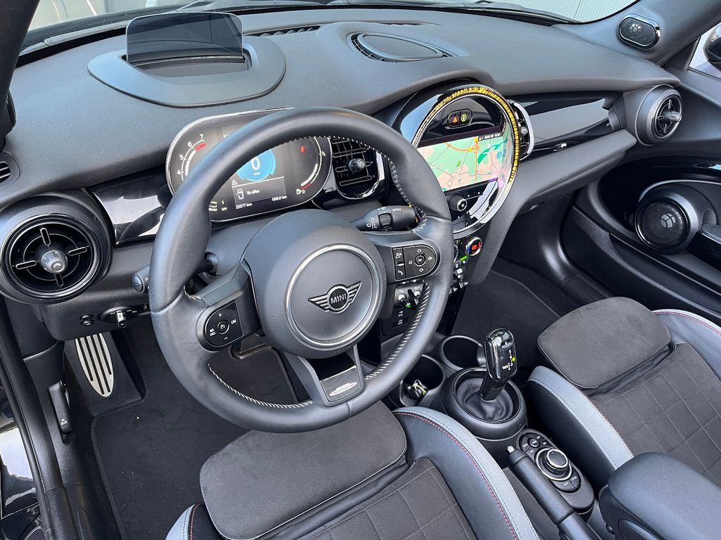 MINI Cooper Cabrio 2023