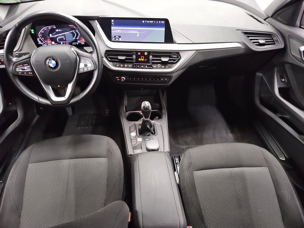 BMW 116 2024
