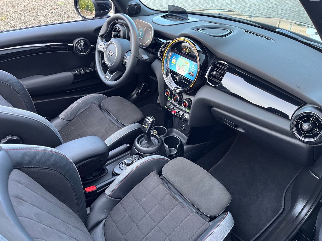 MINI Cooper Cabrio 2023