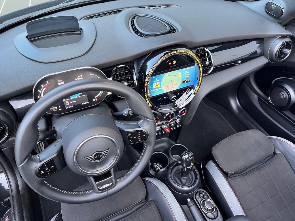 MINI Cooper Cabrio 2023