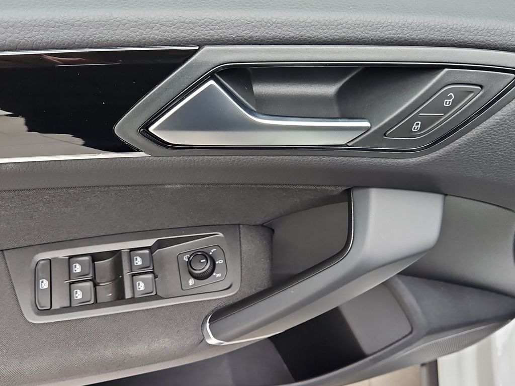 Volkswagen Touran 2025