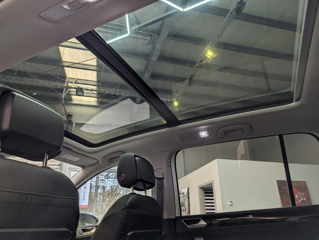 Volkswagen Touran 2025