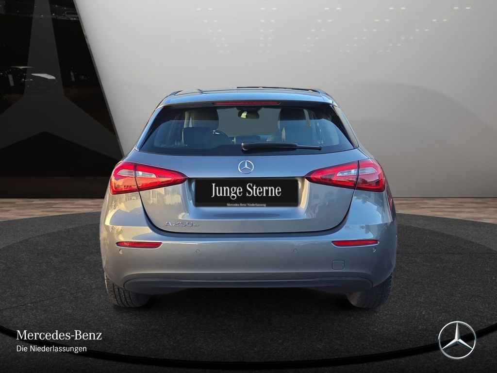 Mercedes-Benz A 250 2021