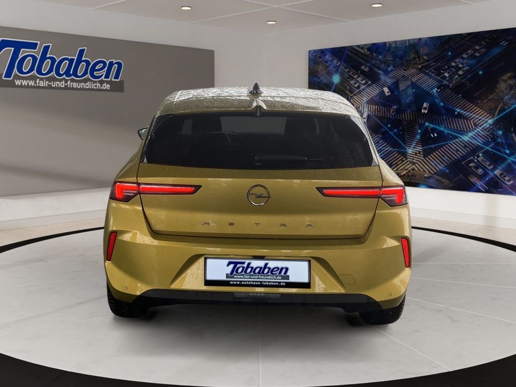 Opel Astra 2022