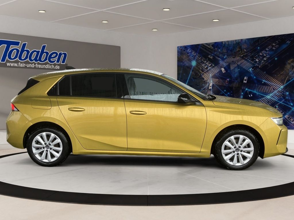 Opel Astra 2022