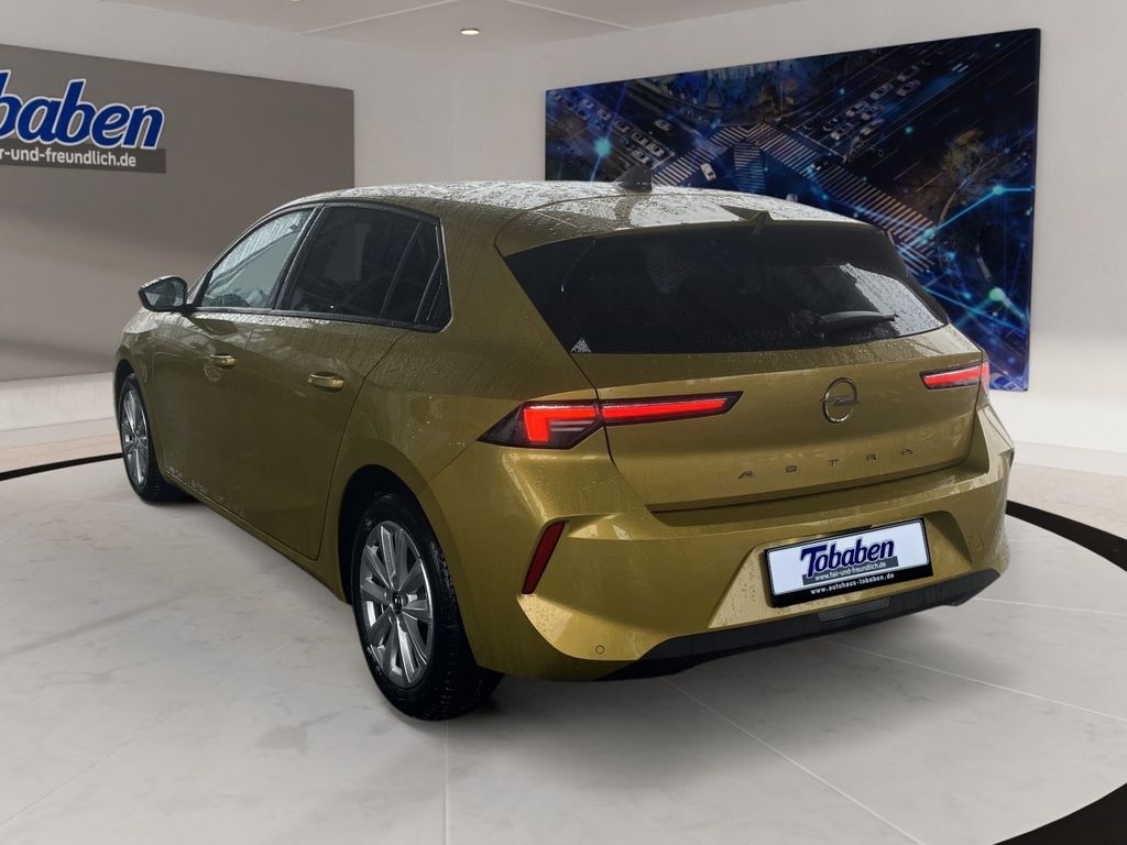 Opel Astra 2022