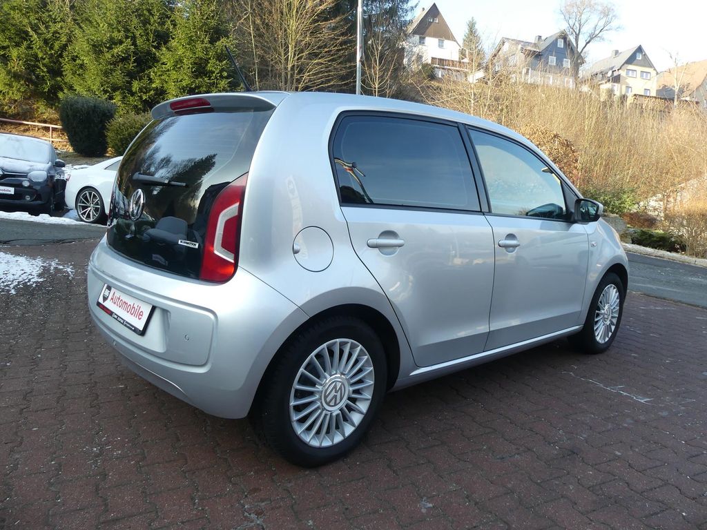 Volkswagen up! 2015