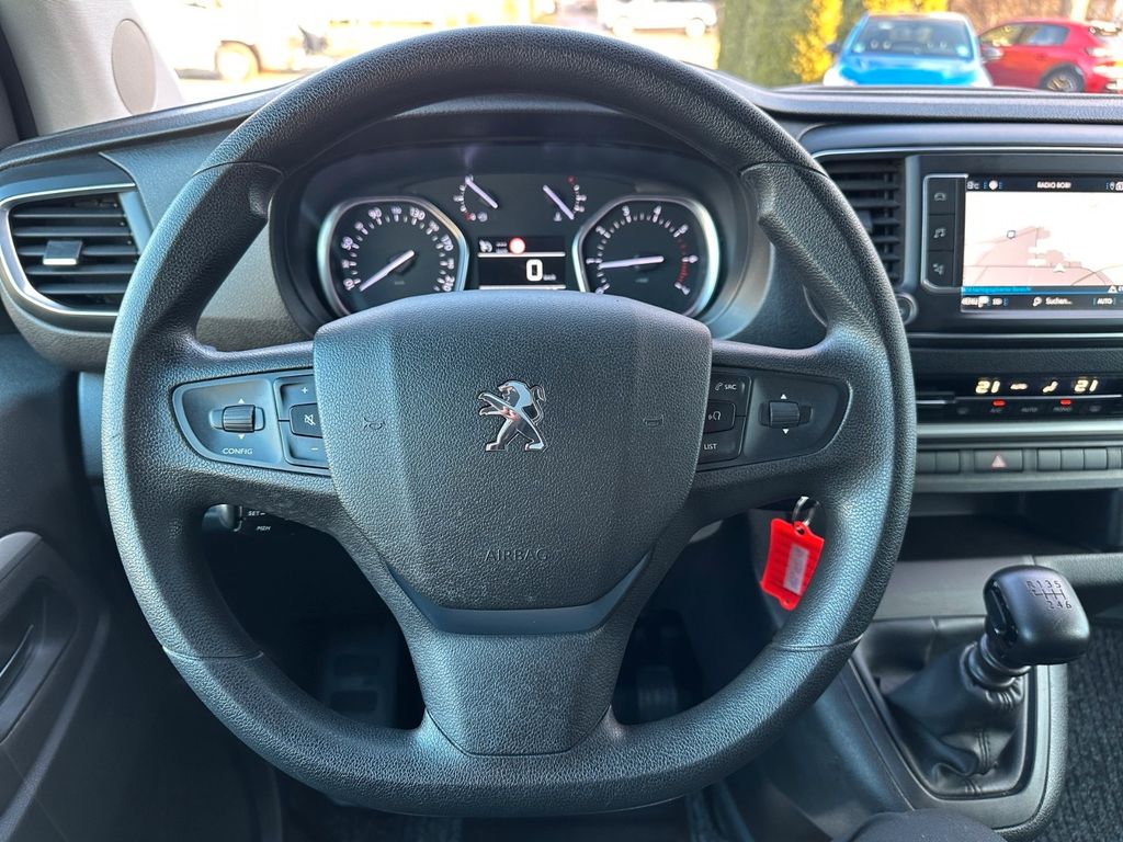 Peugeot Traveller 2020