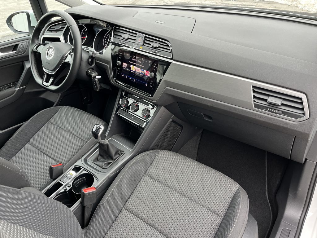 Volkswagen Touran 2021