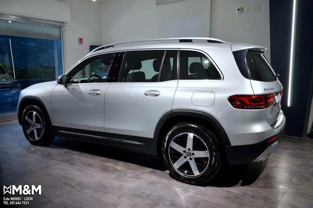 Mercedes-Benz GLB 200 2020