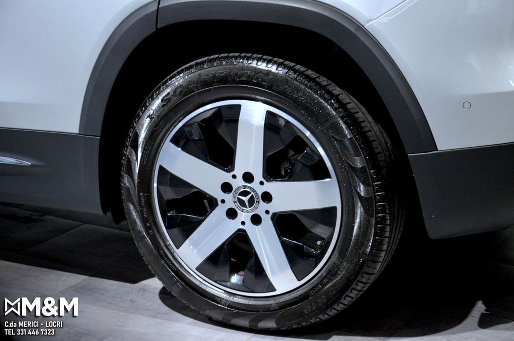 Mercedes-Benz GLB 200 2020